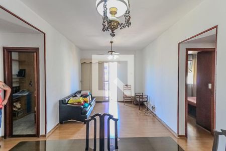 Apartamento para alugar com 95m², 2 quartos e 1 vagaSala