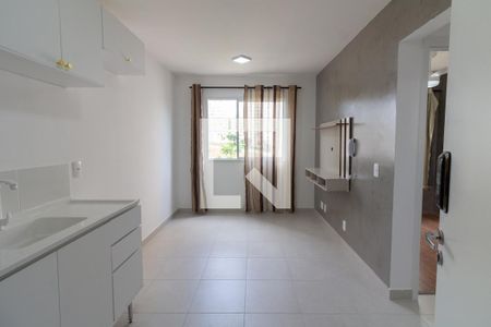 Sala - Cozinha de apartamento para alugar com 2 quartos, 32m² em Jardim Celeste, São Paulo