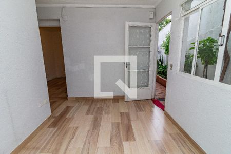 Sala de casa para alugar com 2 quartos, 70m² em Vila Romana, São Paulo