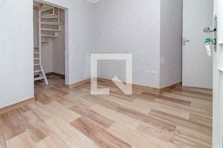 Sala de casa para alugar com 2 quartos, 70m² em Vila Romana, São Paulo