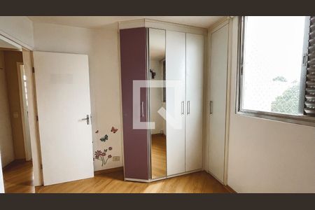 Quarto 1 de apartamento para alugar com 2 quartos, 52m² em Parque Peruche, São Paulo