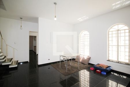 Sala de casa à venda com 3 quartos, 123m² em Vila Olímpia, São Paulo