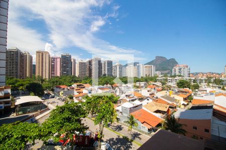 Vista da Sala de apartamento para alugar com 1 quarto, 56m² em Barra da Tijuca, Rio de Janeiro