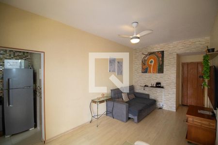 Sala de apartamento para alugar com 1 quarto, 56m² em Barra da Tijuca, Rio de Janeiro