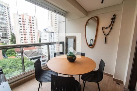 Varanda de kitnet/studio para alugar com 1 quarto, 45m² em Vila Mariana, São Paulo