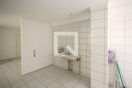 Cozinha de apartamento para alugar com 2 quartos, 53m² em Parque São Lourenço, São Paulo