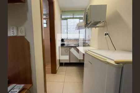 Cozinha de kitnet/studio para alugar com 1 quarto, 1350m² em Vila Indiana, São Paulo