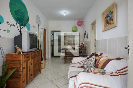 Sala de casa à venda com 4 quartos, 197m² em Paraíso, Belo Horizonte