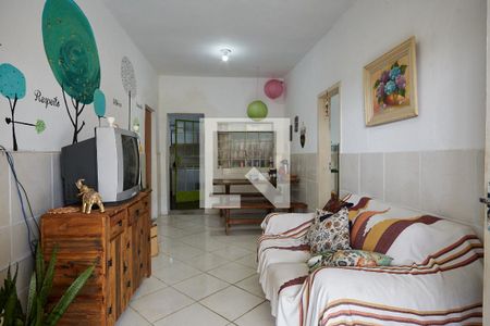 Sala de casa à venda com 4 quartos, 197m² em Paraíso, Belo Horizonte