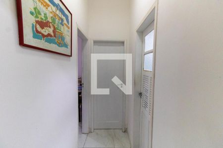 Corredor  de apartamento à venda com 2 quartos, 70m² em São Domingos, Niterói