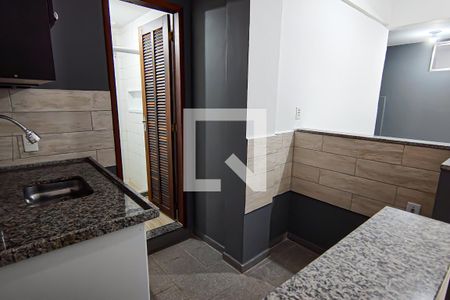 Cozinha de apartamento para alugar com 1 quarto, 45m² em Curicica, Rio de Janeiro