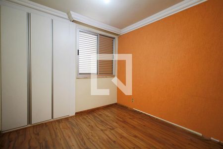 Quarto 2 de apartamento para alugar com 2 quartos, 87m² em Sion, Belo Horizonte