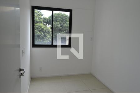 Quarto de apartamento à venda com 3 quartos, 67m² em Del Castilho, Rio de Janeiro