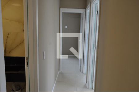 Corredor de apartamento à venda com 3 quartos, 67m² em Del Castilho, Rio de Janeiro