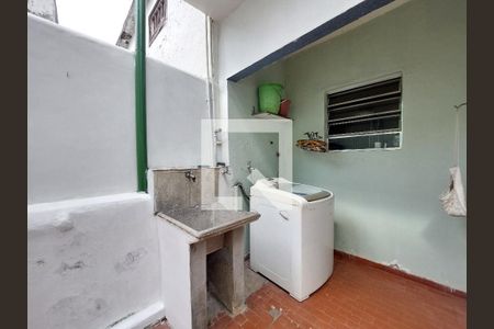 Casa para alugar com 140m², 2 quartos e 3 vagas Casa para alugar com 140m², 2 quartos e 3 vagasÁrea de Serviço