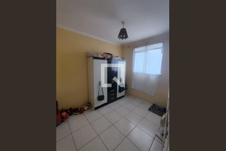 Quarto de apartamento à venda com 2 quartos, 45m² em Kennedy, Contagem