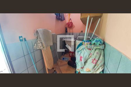 Casa à venda com 142m², 3 quartos e 2 vagas Casa à venda com 142m², 3 quartos e 2 vagasÁrea de Serviço