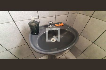 Casa à venda com 142m², 3 quartos e 2 vagas Casa à venda com 142m², 3 quartos e 2 vagasBanheiro de Cima