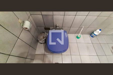 Casa à venda com 142m², 3 quartos e 2 vagas Casa à venda com 142m², 3 quartos e 2 vagasBanheiro de Cima