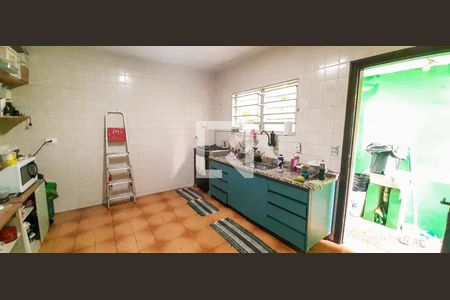 Casa à venda com 142m², 3 quartos e 2 vagas Casa à venda com 142m², 3 quartos e 2 vagasCozinha