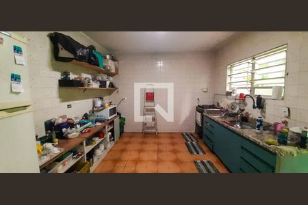 Casa à venda com 142m², 3 quartos e 2 vagas Casa à venda com 142m², 3 quartos e 2 vagasCozinha