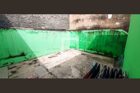 Casa à venda com 142m², 3 quartos e 2 vagas Casa à venda com 142m², 3 quartos e 2 vagasQuintal