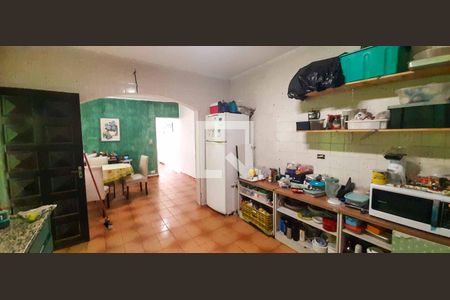 Casa à venda com 142m², 3 quartos e 2 vagas Casa à venda com 142m², 3 quartos e 2 vagasCozinha