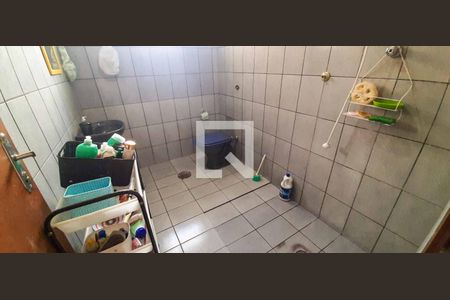 Casa à venda com 142m², 3 quartos e 2 vagas Casa à venda com 142m², 3 quartos e 2 vagasBanheiro de Cima