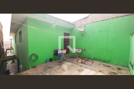 Casa à venda com 142m², 3 quartos e 2 vagas Casa à venda com 142m², 3 quartos e 2 vagasQuintal