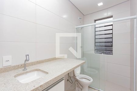 Banheiro de casa para alugar com 1 quarto, 70m² em Aclimação, São Paulo