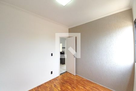 Quarto 2 de apartamento para alugar com 2 quartos, 67m² em Vila Anhanguera, Campinas