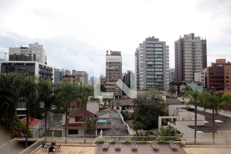 Sala Vista de apartamento para alugar com 3 quartos, 124m² em Higienópolis, Porto Alegre