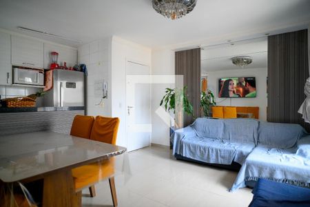 Sala de apartamento à venda com 3 quartos, 62m² em Parque Bristol, São Paulo