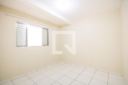 Quarto de casa para alugar com 1 quarto, 60m² em Jardim Primeiro de Maio (chácara Fazendinha), Osasco