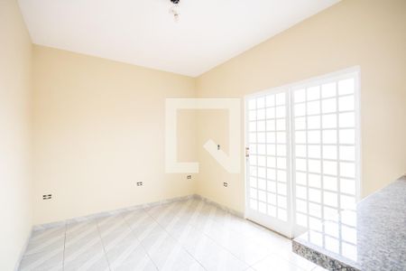 Sala de casa para alugar com 2 quartos, 72m² em Santa Maria, Osasco