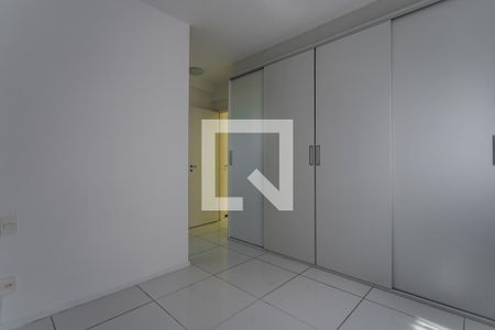 Suíte de apartamento à venda com 3 quartos, 75m² em Jardim Carvalho, Porto Alegre