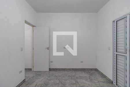 Quarto de casa para alugar com 2 quartos, 75m² em Jardim Graziela, Barueri