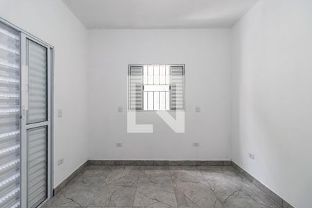 Quarto de casa para alugar com 2 quartos, 75m² em Jardim Graziela, Barueri