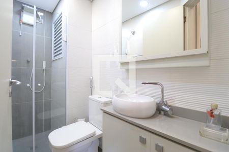 Banheiro de apartamento para alugar com 1 quarto, 42m² em Santa Cecilia, São Paulo