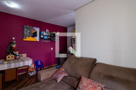 Sala de apartamento à venda com 3 quartos, 56m² em Jardim Cocaia, Guarulhos