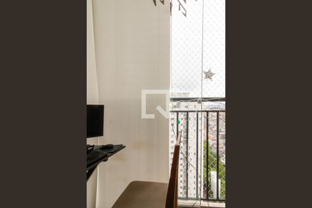 Varanda de apartamento à venda com 3 quartos, 56m² em Jardim Cocaia, Guarulhos