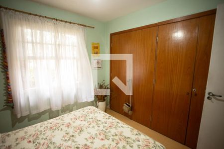 QUARTO 1 de casa para alugar com 3 quartos, 150m² em Conjunto Residencial Santa Terezinha, São Paulo