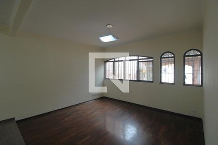 Sala de casa para alugar com 4 quartos, 198m² em Vila Isa, São Paulo