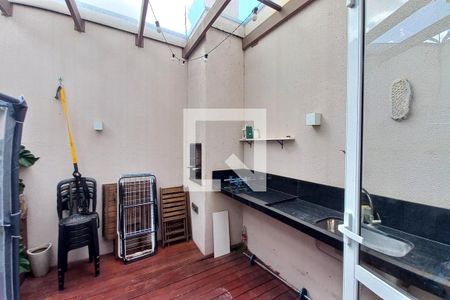 Casa à venda com 115m², 4 quartos e 2 vagas Casa à venda com 115m², 4 quartos e 2 vagasVista do Quarto 2 - Área de Luz