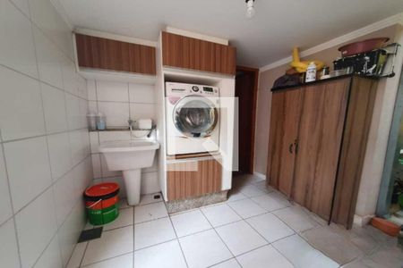 Casa à venda com 115m², 4 quartos e 2 vagas Casa à venda com 115m², 4 quartos e 2 vagasÁrea de Serviço