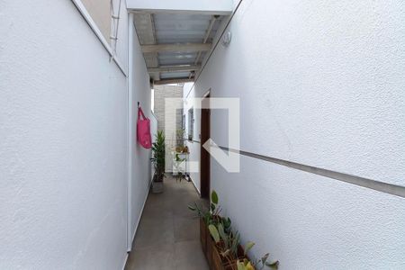 Casa à venda com 115m², 4 quartos e 2 vagas Casa à venda com 115m², 4 quartos e 2 vagasCorredor