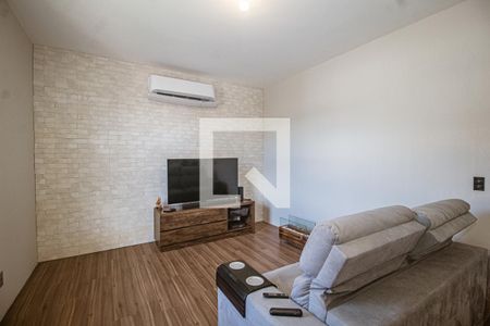 Sala de casa à venda com 4 quartos, 140m² em Santo Antônio, Porto Alegre