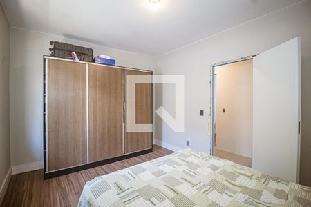 Quarto de casa à venda com 4 quartos, 140m² em Santo Antônio, Porto Alegre