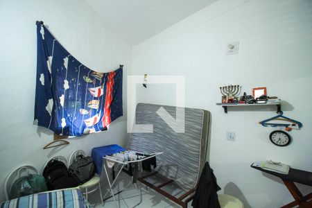 Quarto 2 de apartamento para alugar com 2 quartos, 56m² em Vila Bertioga, São Paulo