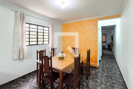 Casa à venda com 100m², 3 quartos e 2 vagas Casa à venda com 100m², 3 quartos e 2 vagasCopa